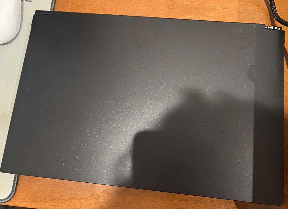 Portátil Clevo Gaming i7 16gb ram 1tb ssd GTX 1650 TI