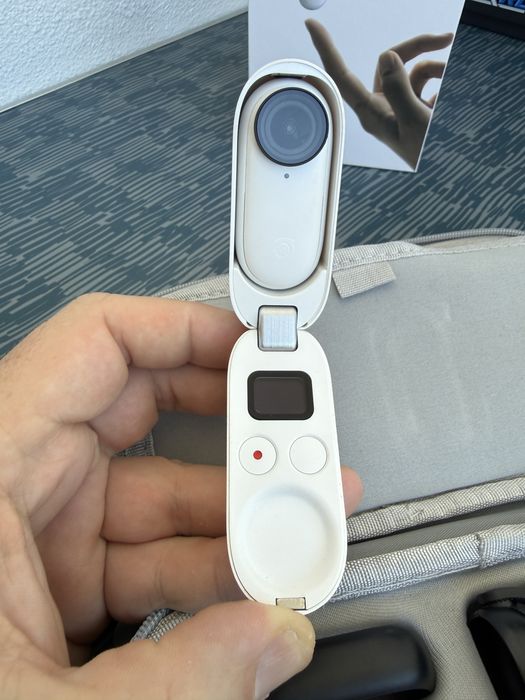 Insta360 GO2 com acessórios