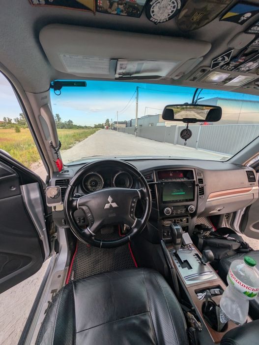 Mitsubishi Pajero 2007 VIN JMYLYV98W7J000878 фото оголошення 6 з 8