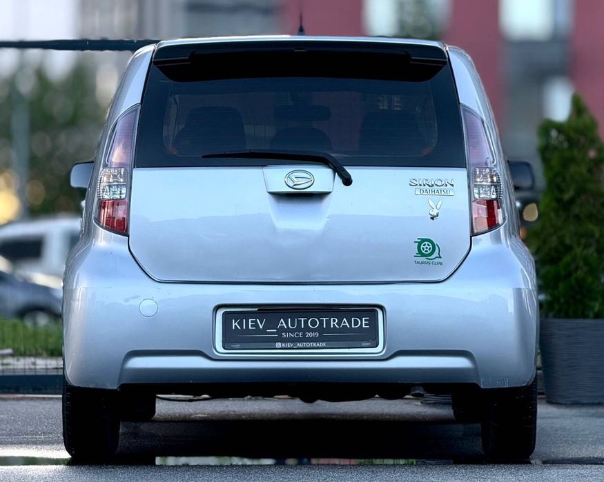 Продаж Daihatsu Sirion