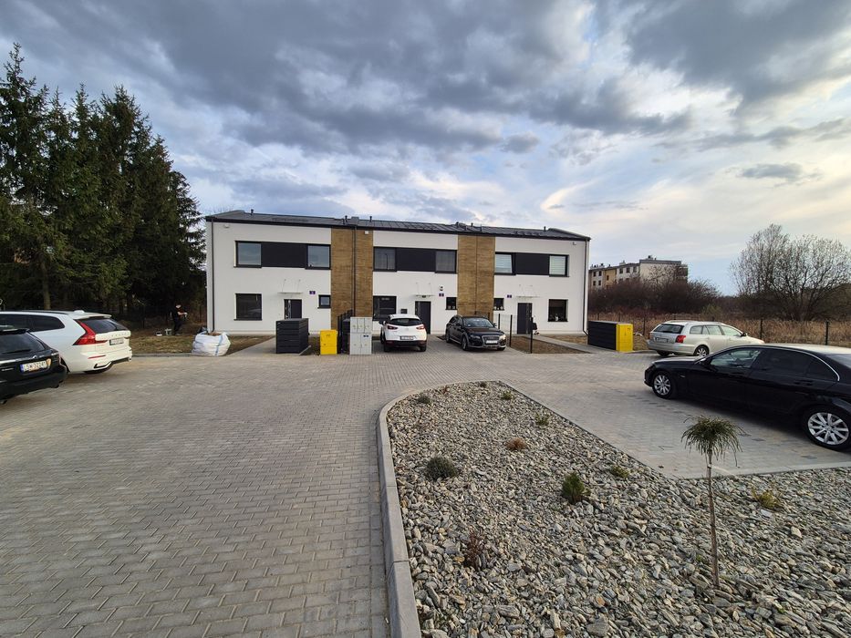 Dom 111,1m2 2025r,  3 miejsca parkingowe, ogródek