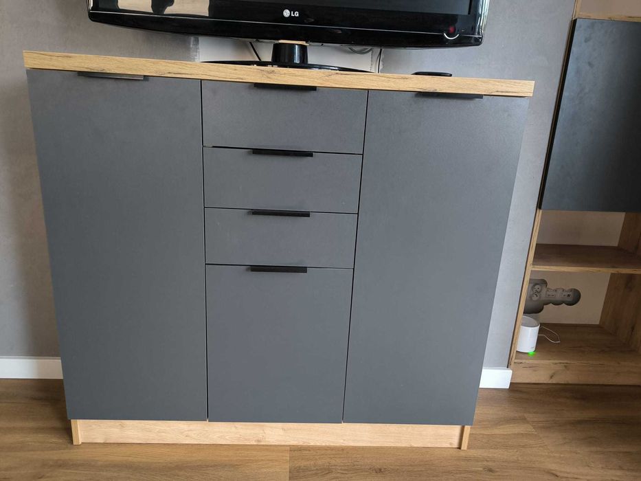 Sprzedam komodę +regał grafit/dąb