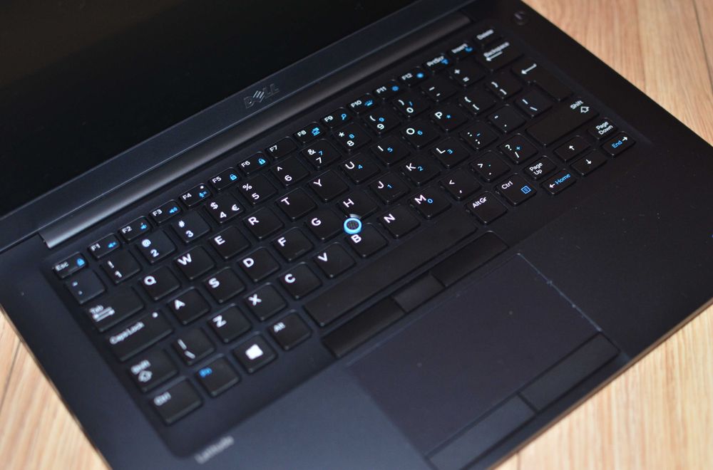 Dell Latitude E7480 14'' i5-6300U - 256GB SSD -8 GB DDR4 - Win 11 Pro