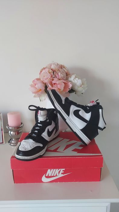 Nike Dunk High Panda