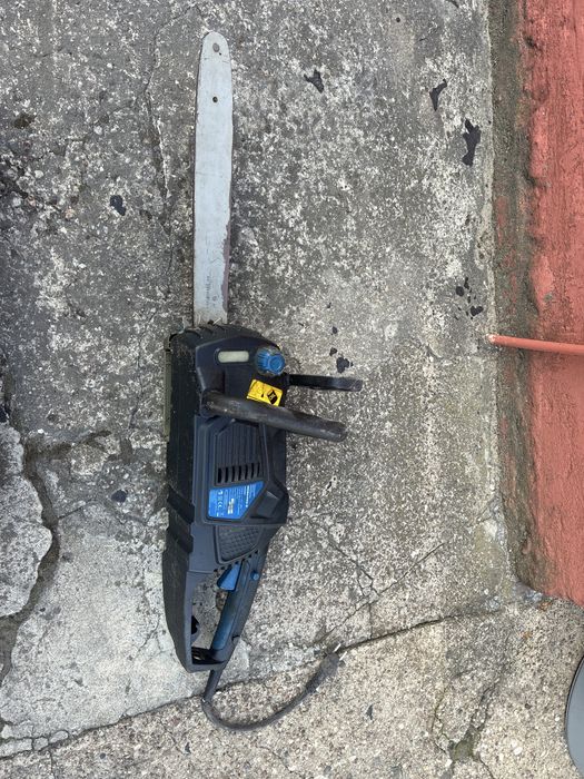 Piła elektryczna  2400W sprawna