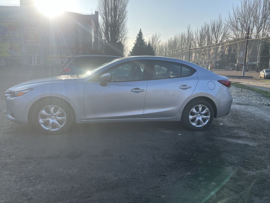 Mazda 3 2018 • 2.0 • Автомат • USA