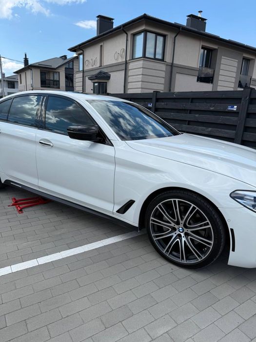 BMW 540i g30 від власника
