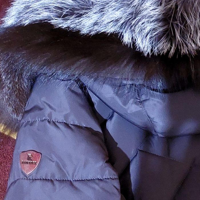 Пуховик с чернобуркой  Damader