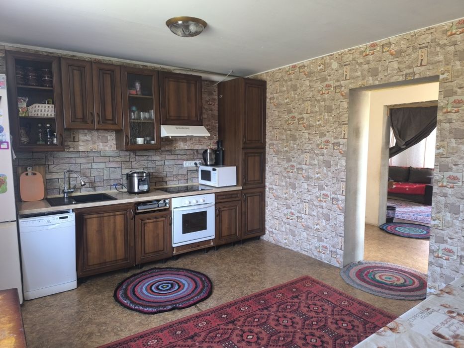 Продам дом в селе Вiльне (Свердловка) 60000