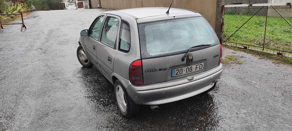 Vendo Opel corsa 1.5TD
