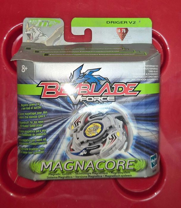 Beyblades + shooter + złoty dysk