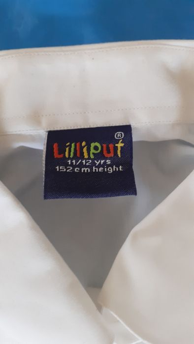 рубашки новые девичьи, школьные.