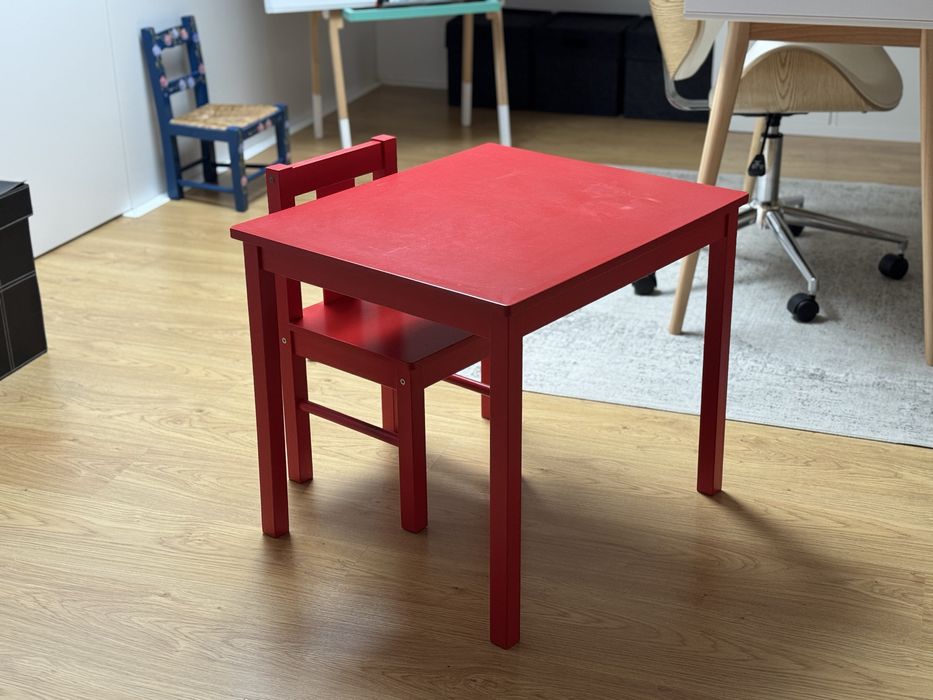 Secretaria e cadeira