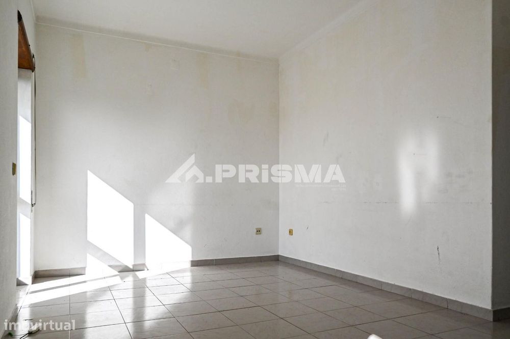 Andar de moradia T2 para arrendamento em Salgueiro do Campo, Castelo B