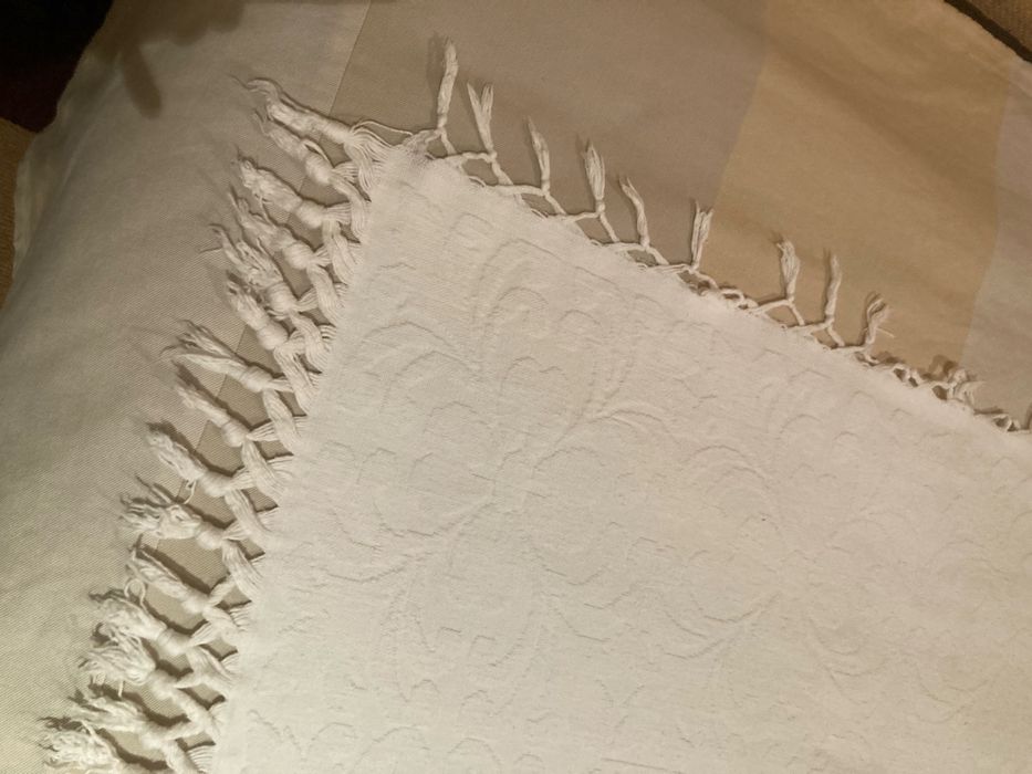 Colcha algodão branca com franjas