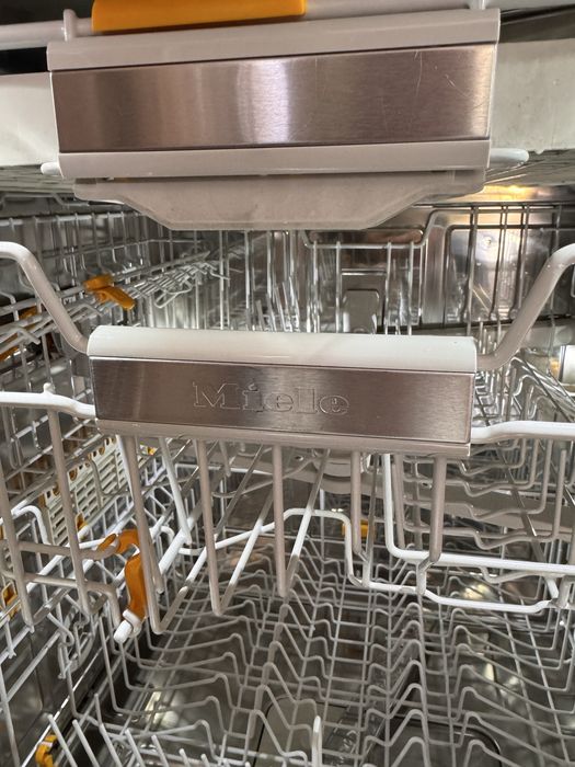 Zmywarka Miele do półzabudowy model G6840 SCi, 6 m-cy gwarancji