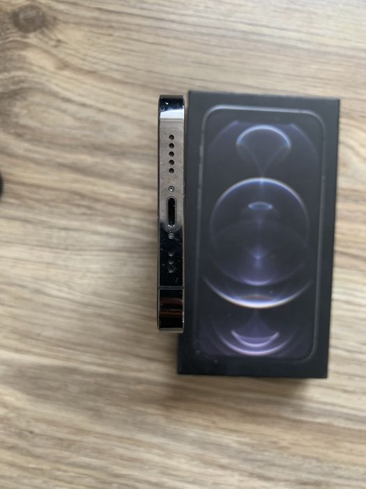 IPhone 12 pro 128gb 81% stan bardzo dobry zbity