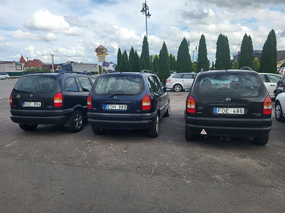 Opel Zafira Рестайлінг не розмитнена вже в Києві