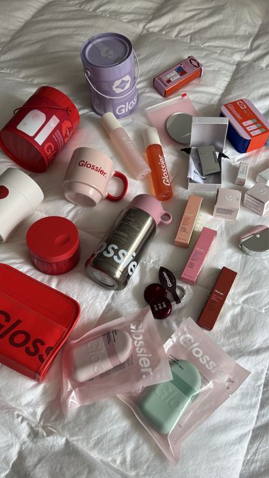 Лімітований подарунковий набір парфумів glossier you 50 мл + 8 мл