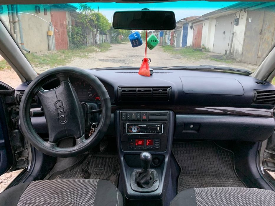 терміново продам AUDI A4