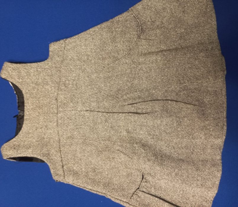 Vestidos lindos à escolha 8 €