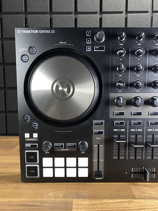 NI Traktor Kontrol S3 MK3 (Доставим курьером - БЕСПЛАТНО!)