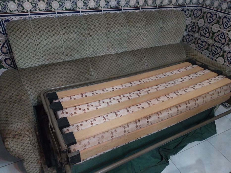 Conjunto Sofá Cama + 2 poltronas