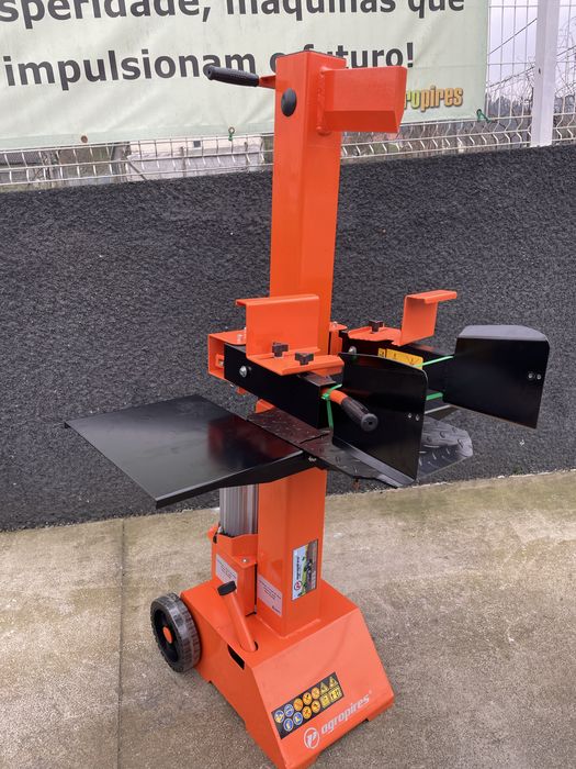 Rachador de lenha elétrico vertical 12 ton.