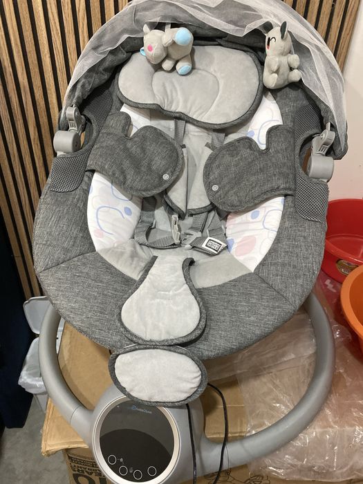 Balanço elétrico para bebês com Bluetooth