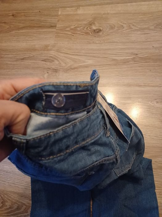 Nowe spodnie jensowe dziewczęce rozm.152