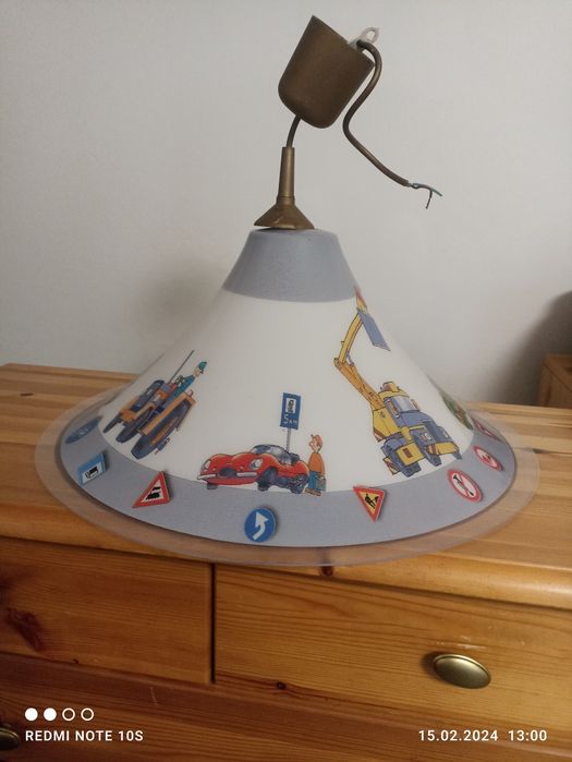 Żyrandol do pokoju dziecięcego