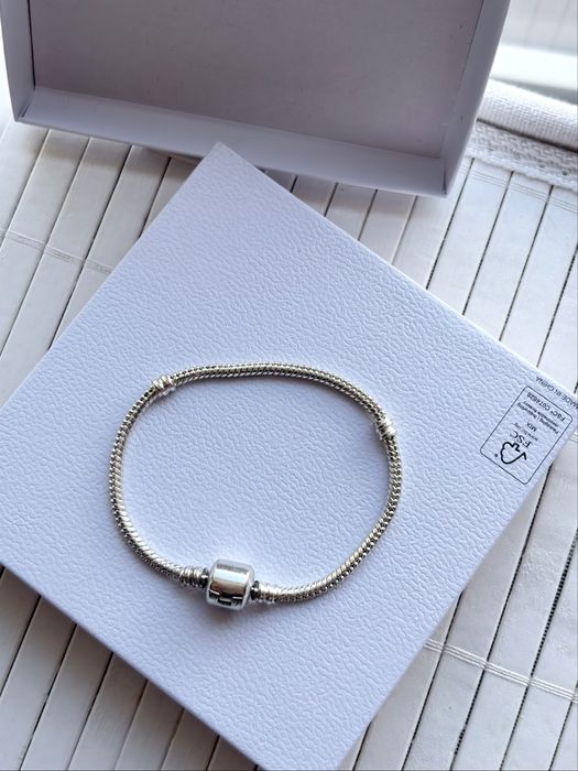 bransoletka do zawieszek pandora srebrna rozmiar 17