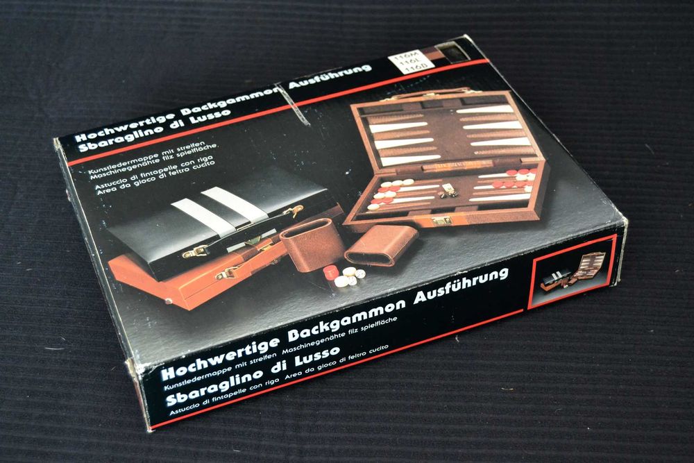 Jogo de Gamão - ainda com embalagem original e sem uso