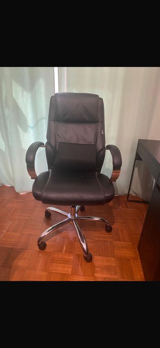 Cadeira de escritório de couro