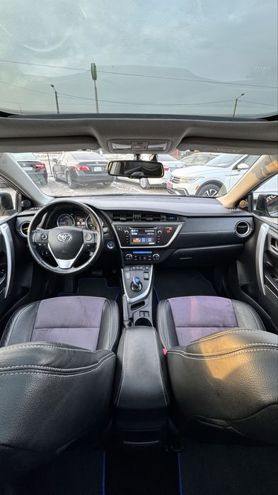 Toyota Auris Hybrid Тойота Ауріс 2014 р 1,8 бенз/електро АКПП Панорама