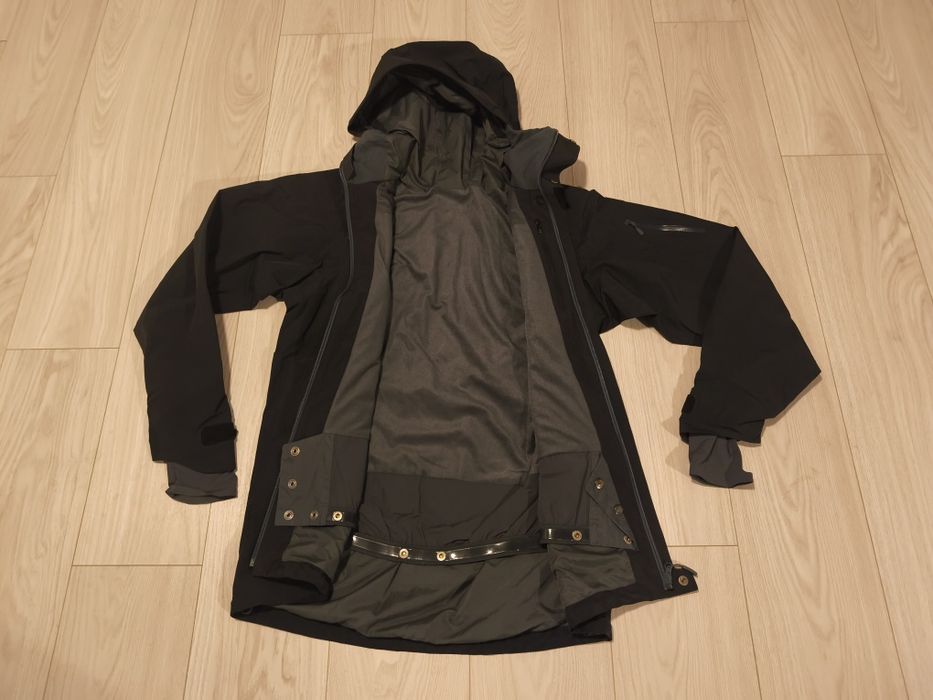 Kurtka norrona narvik rozmiar M stan bardzo dobry systemy Gore Tex