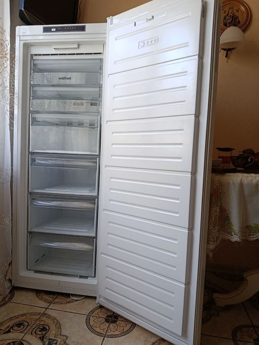 Морозильна камера vestfrost 175 литров