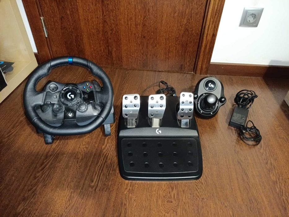 Logitech G923 for Xbox + Shifter – Excellent Condition64738879896323120