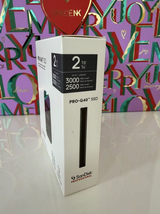 15500 -> Зовнішній SSD SanDisk Professional PRO-G40 2Tb