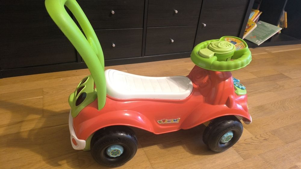 Clementoni auto jeździk