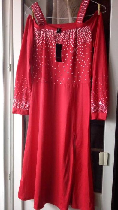 Платье Новое р М-L
