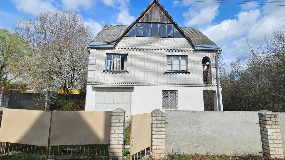 Продаж будинку  Підгірці Новообухівська траса Блакитне Озеро!