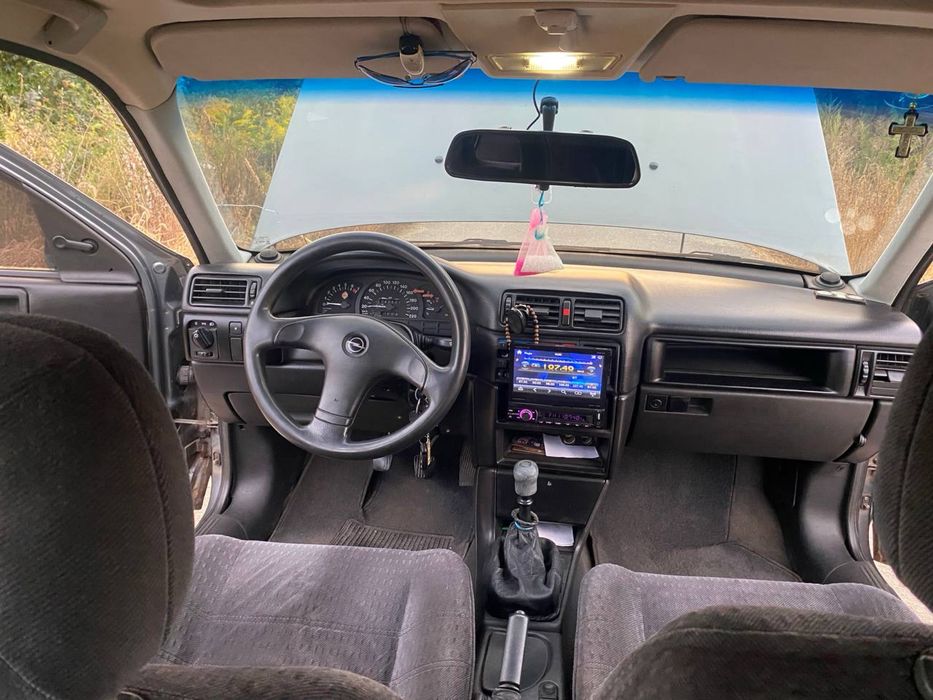 Опель Вектра а 1993