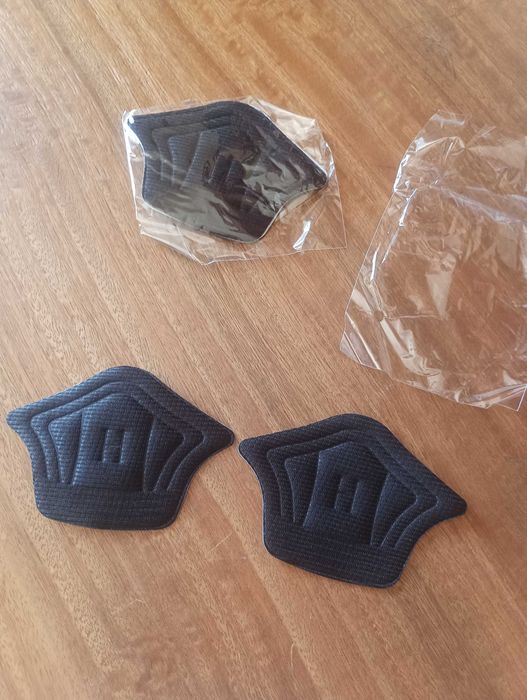 2 Pares de Almofadas de Calcanhar