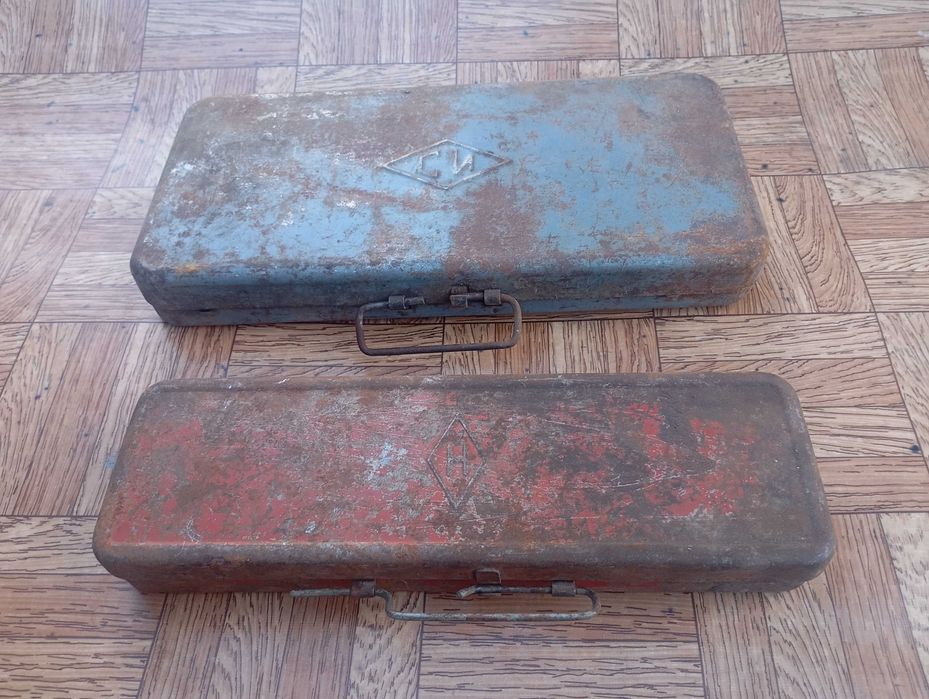 Ящик от инструмента