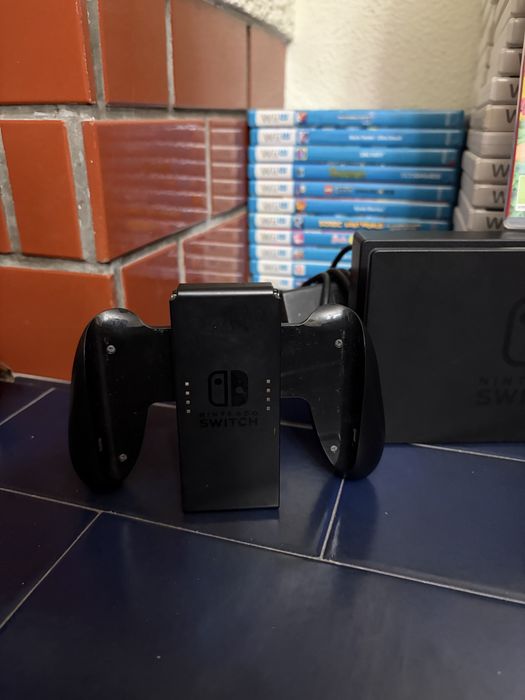 Nintendo Switch V1com acessorios