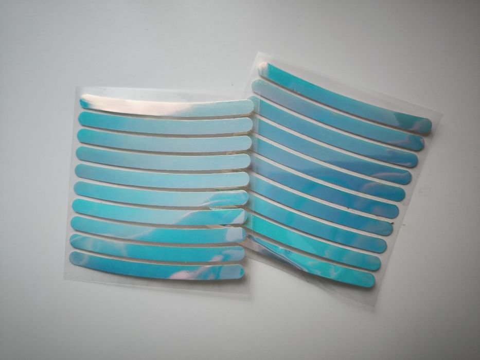 Naklejki fluorescencyjne na felgi koła opony