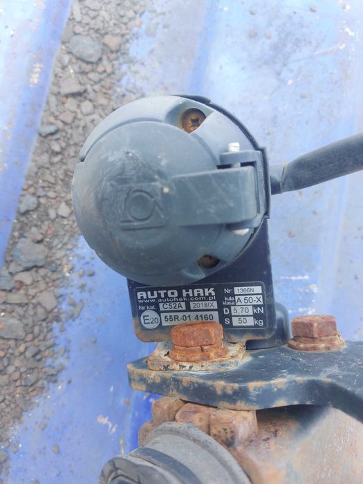 Hak holowniczy z modułem Ford Fiesta Mk7