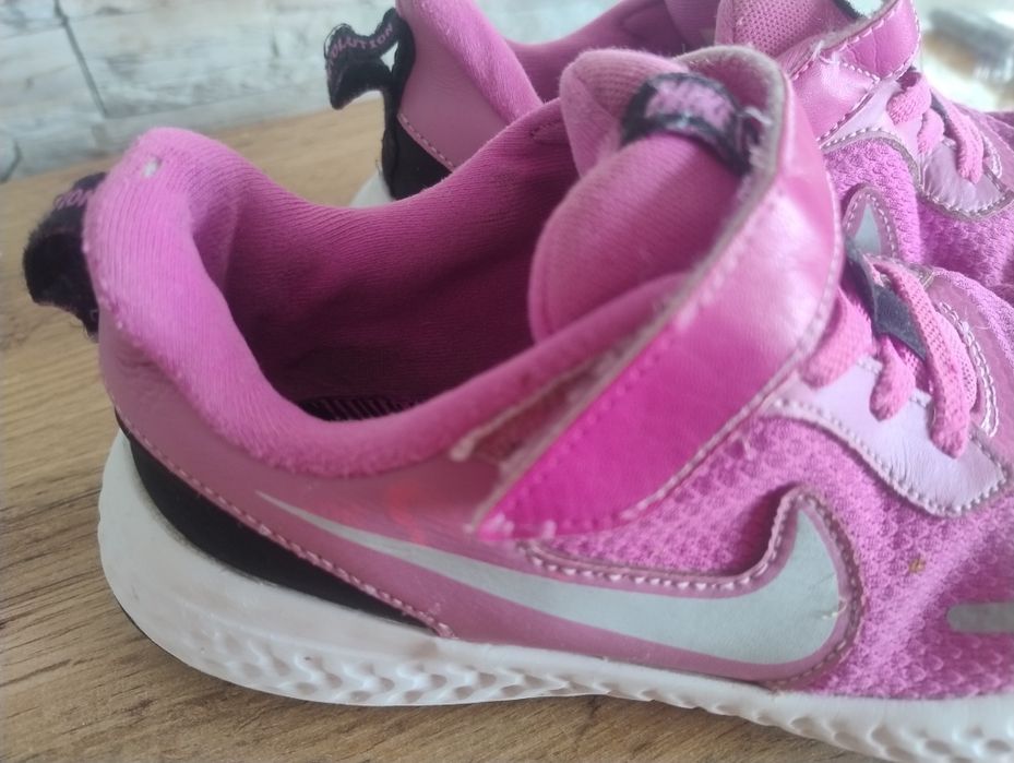 adidasy dla dziewczynki Nike 33