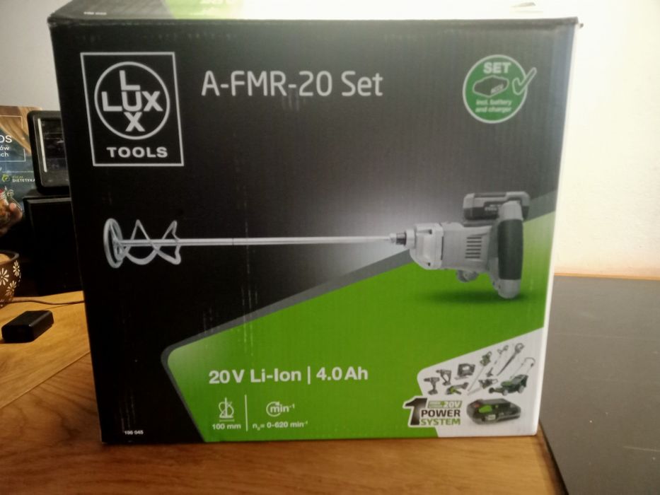 Mieszadło akumulatorowe do zapraw i kleju ładowarka lux tools